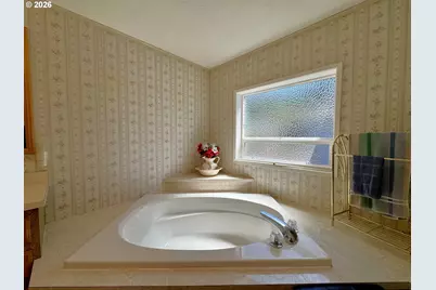 98609 Camellia Dr, Brookings, OR 97415 - Photo 22