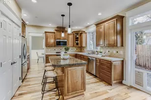 9001 SW Robert Gray Ln, Portland, OR 97225 - Photo 8