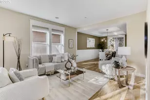 9001 SW Robert Gray Ln, Portland, OR 97225 - Photo 4