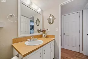 12221 SW Taylor Ct, Portland, OR 97225 - Photo 34