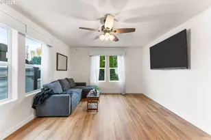 52 Veys Dr, Kelso, WA 98626 - Photo 22