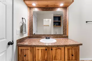 52 Veys Dr, Kelso, WA 98626 - Photo 28