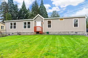 52 Veys Dr, Kelso, WA 98626 - Photo 1