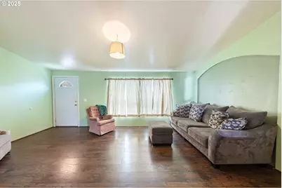 857 Hoffman Rd, Salem, OR 97301 - Photo 4
