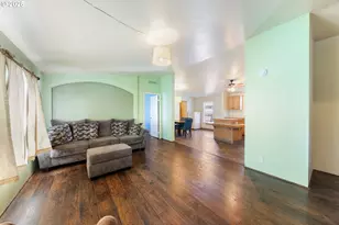 857 Hoffman Rd, Salem, OR 97301 - Photo 2