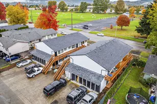 947 7th Ave, Longview, WA 98632 - Photo 6