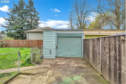 8906 N Willamette Blvd, Portland, OR 97203 - Photo 42