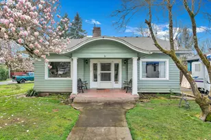 8906 N Willamette Blvd, Portland, OR 97203 - Photo 1