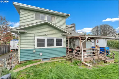 8906 N Willamette Blvd, Portland, OR 97203 - Photo 36