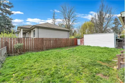 8906 N Willamette Blvd, Portland, OR 97203 - Photo 38