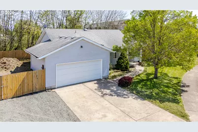 3325 Quail Pl, Lebanon, OR 97355 - Photo 4
