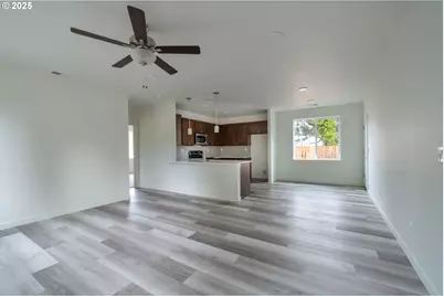 15 SW Johnson St, Depoe Bay, OR 97341 - Photo 12