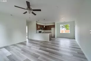 15 SW Johnson St, Depoe Bay, OR 97341 - Photo 12