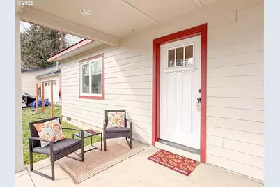 2382 E Irwin Way, Eugene, OR 97402 - Photo 2