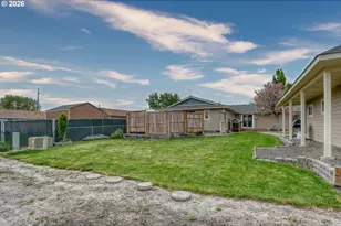 329 W Garfield St, Athena, OR 97813 - Photo 42