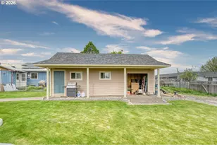 329 W Garfield St, Athena, OR 97813 - Photo 46