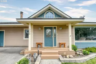 329 W Garfield St, Athena, OR 97813 - Photo 2