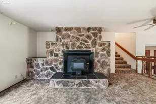 32198 Harris Dr, Cottage Grove, OR 97424 - Photo 14