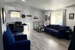 810 N Earl Ct, Stanfield, OR 97875 - Photo 4