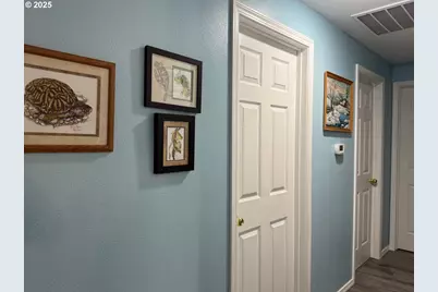 810 N Earl Ct, Stanfield, OR 97875 - Photo 10