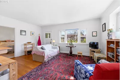 8951 N Van Houten Ave, Portland, OR 97203 - Photo 6