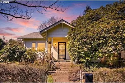 8951 N Van Houten Ave, Portland, OR 97203 - Photo 1