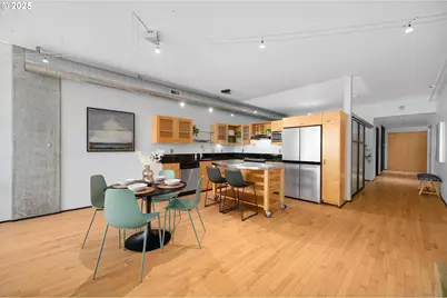 333 NW 9th Ave #503, Portland, OR 97209 - Photo 10