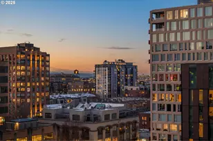 333 NW 9th Ave, Portland, OR 97209 - Photo 42