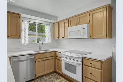 7919 SE Clackamas Rd, Milwaukie, OR 97267 - Photo 6