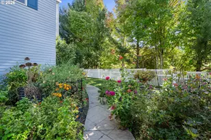 25619 Cheryl Dr, West Linn, OR 97068 - Photo 42