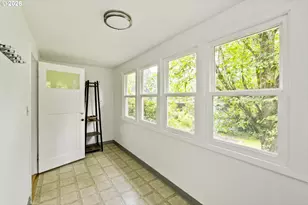 1316 SW Taylors Ferry Ct, Portland, OR 97219 - Photo 24