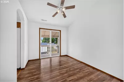 3857 SE 136th Ave, Portland, OR 97236 - Photo 18