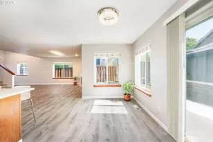 9132 SE Clinton St, Portland, OR 97266 - Photo 10