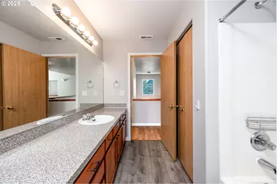 9132 SE Clinton St, Portland, OR 97266 - Photo 18