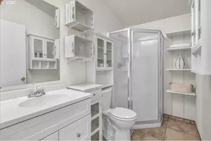 643 SE Brookwood Ave, Hillsboro, OR 97123 - Photo 18