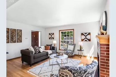 4430 SE Woodward St, Portland, OR 97206 - Photo 2