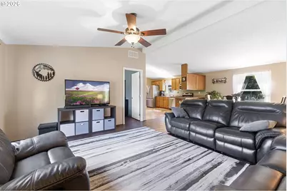252 Blackledge Rd, Carson, WA 98610 - Photo 4