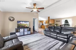 252 Blackledge Rd, Carson, WA 98610 - Photo 4
