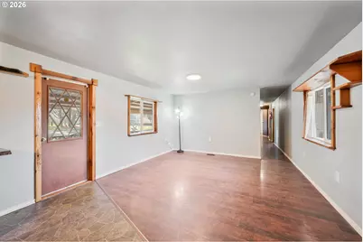 302 Studebaker Rd, Castle Rock, WA 98611 - Photo 2