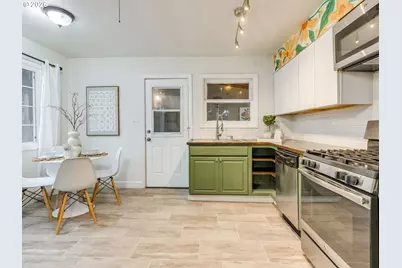 480 E Gloucester St, Gladstone, OR 97027 - Photo 10