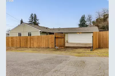 480 E Gloucester St, Gladstone, OR 97027 - Photo 32