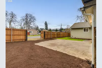 480 E Gloucester St, Gladstone, OR 97027 - Photo 30