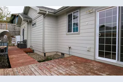 145 NE 71st St, Newport, OR 97365 - Photo 38