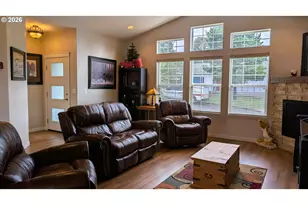 145 NE 71st St, Newport, OR 97365 - Photo 8