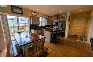 145 NE 71st St, Newport, OR 97365 - Photo 10