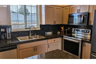 145 NE 71st St, Newport, OR 97365 - Photo 12