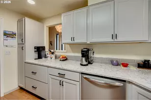8109 NE 14th St, Vancouver, WA 98664 - Photo 6