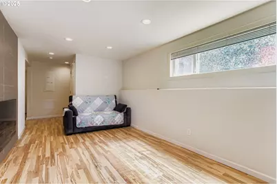 14555 NE Knott Ct, Portland, OR 97230 - Photo 18