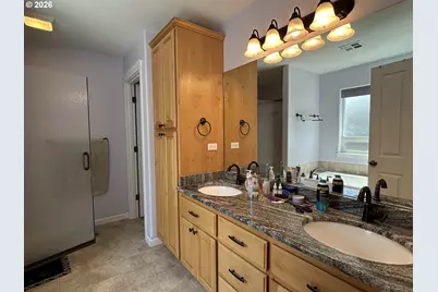 128 Watusi Ct, Winston, OR 97496 - Photo 14