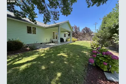 128 Watusi Ct, Winston, OR 97496 - Photo 22